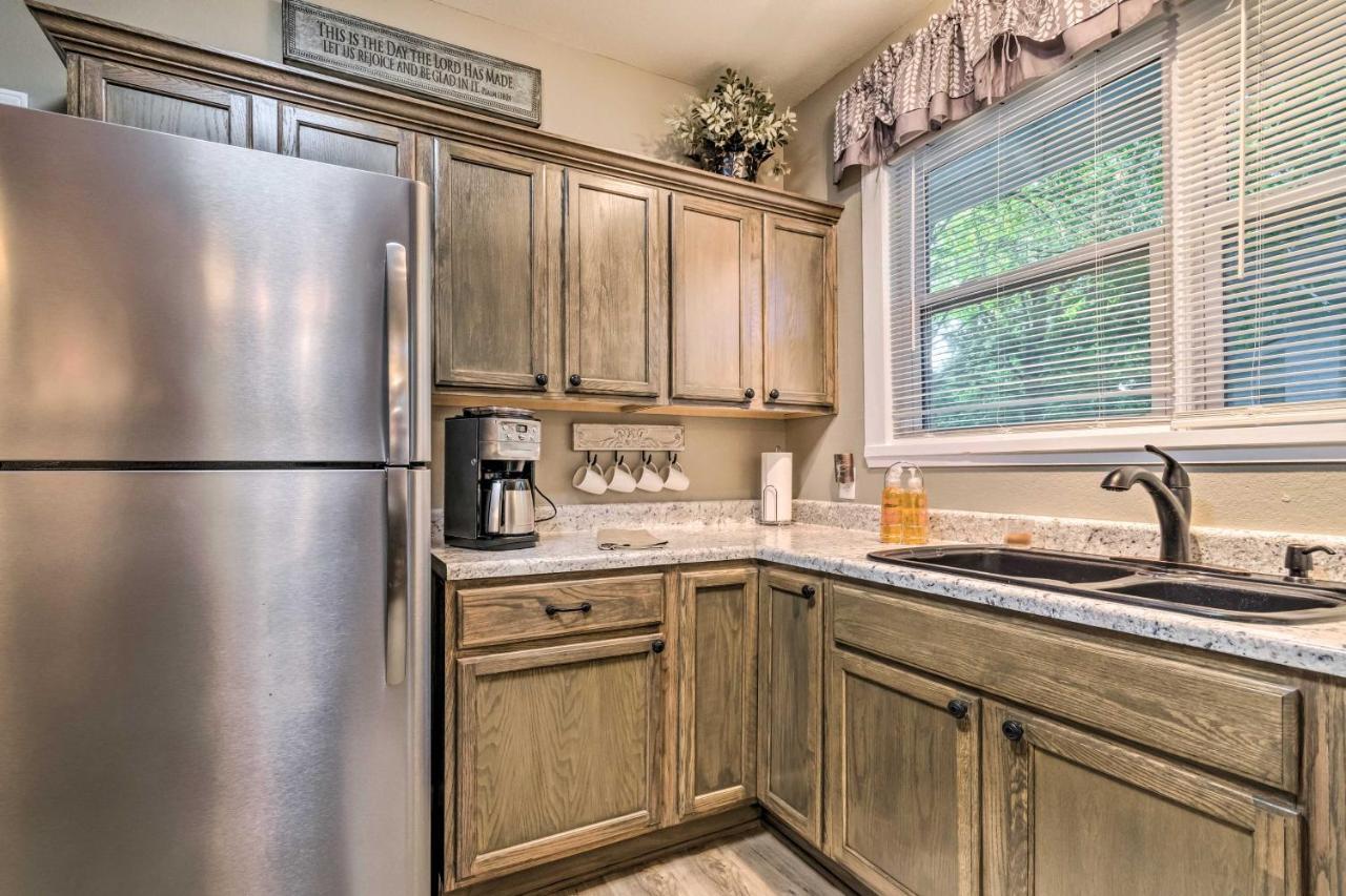 Remodeled Downtown Hot Springs Home With Porch Eksteriør bilde